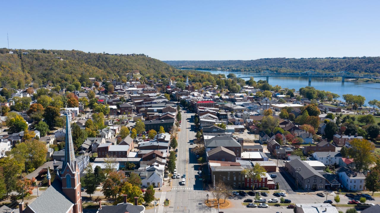 A quiet river town — the setting for Homeward Bound
